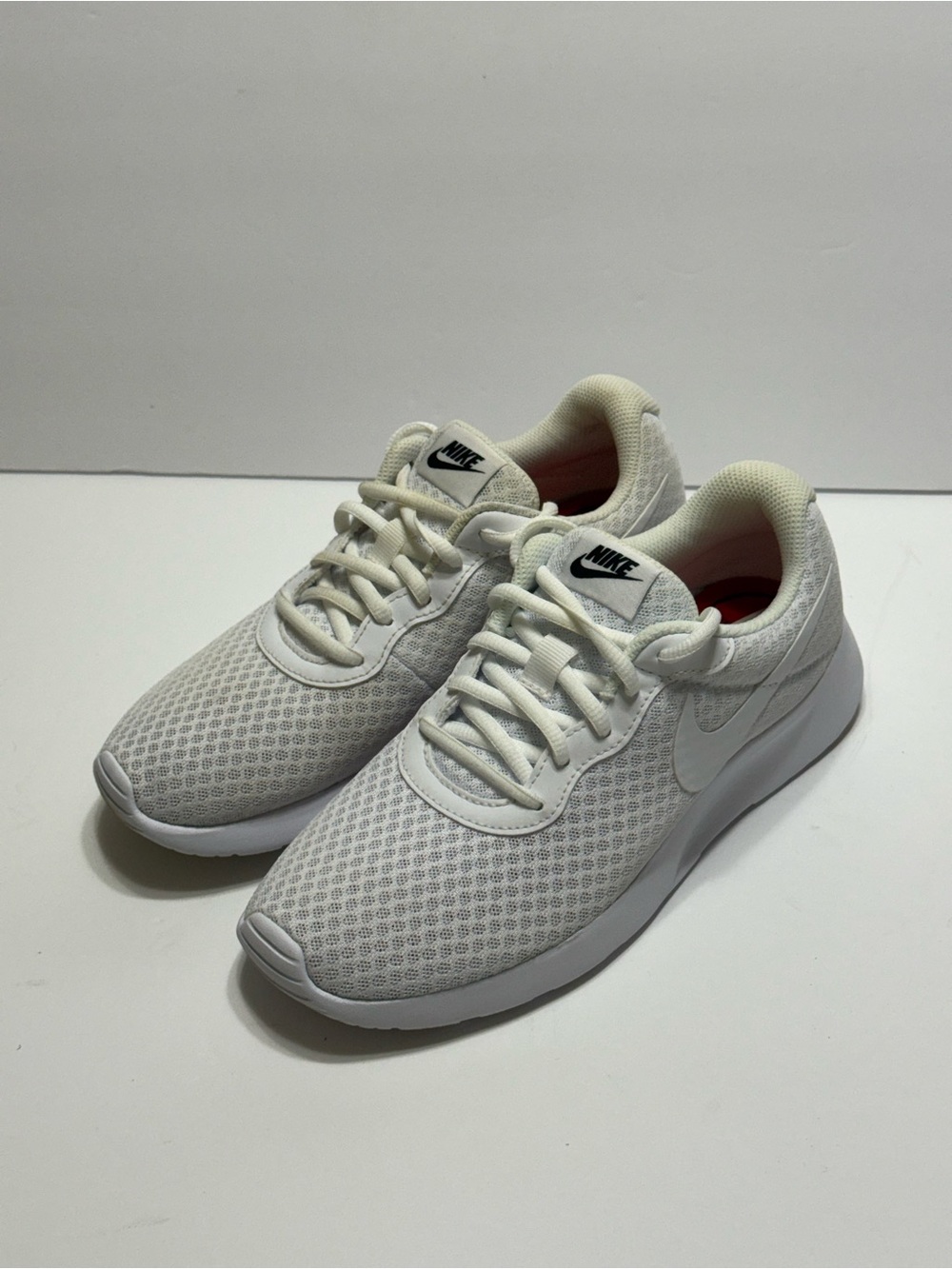 Nike Tanjun Athletic Shoes White Women's Sz 6